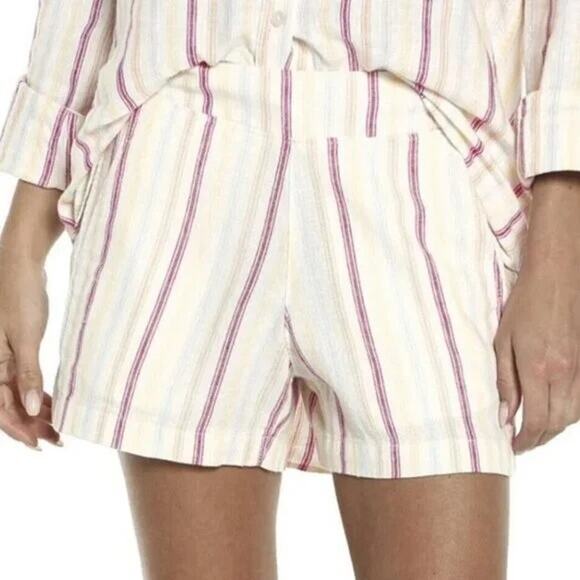 GAP Pants - GAP Ivory Striped Linen Blend Casual Shorts Pockets Women's Size Small NWT
